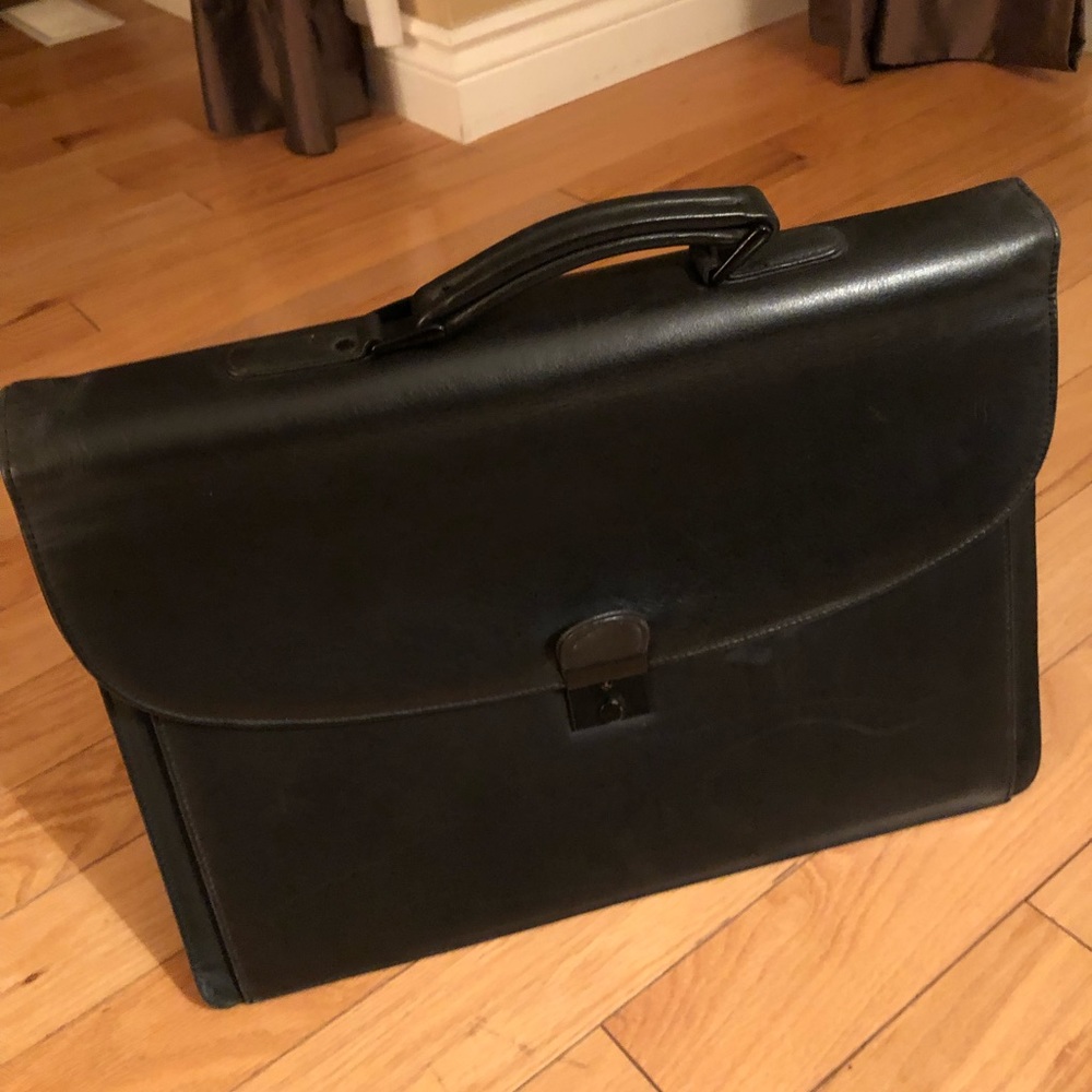 Leather briefcase black.